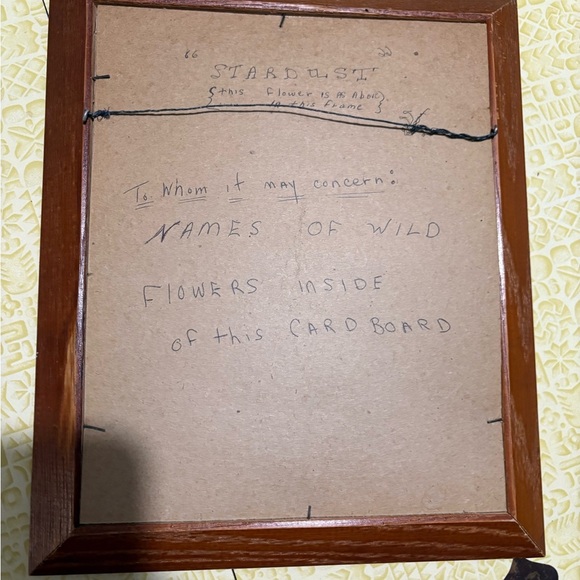 Vintage Floral Art in Wooden Frame - Picture 4 of 6